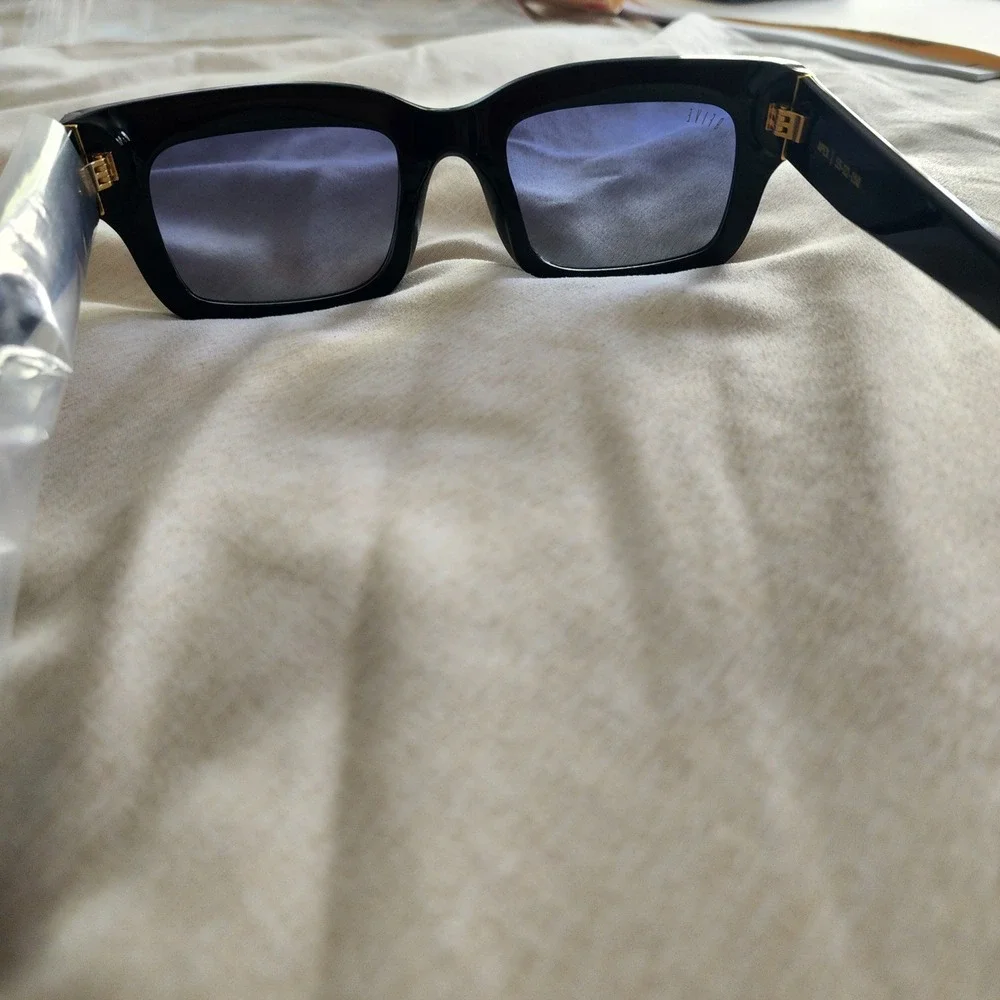 9FIVE Apex Sunglasses Men OS Black Square Blue Gradient Lens Streetwear Luxury